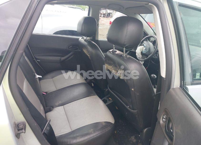 Photo 8 of 2007 Ford Focus S/SE/SES (VIN 1FAHP34N57W326220)