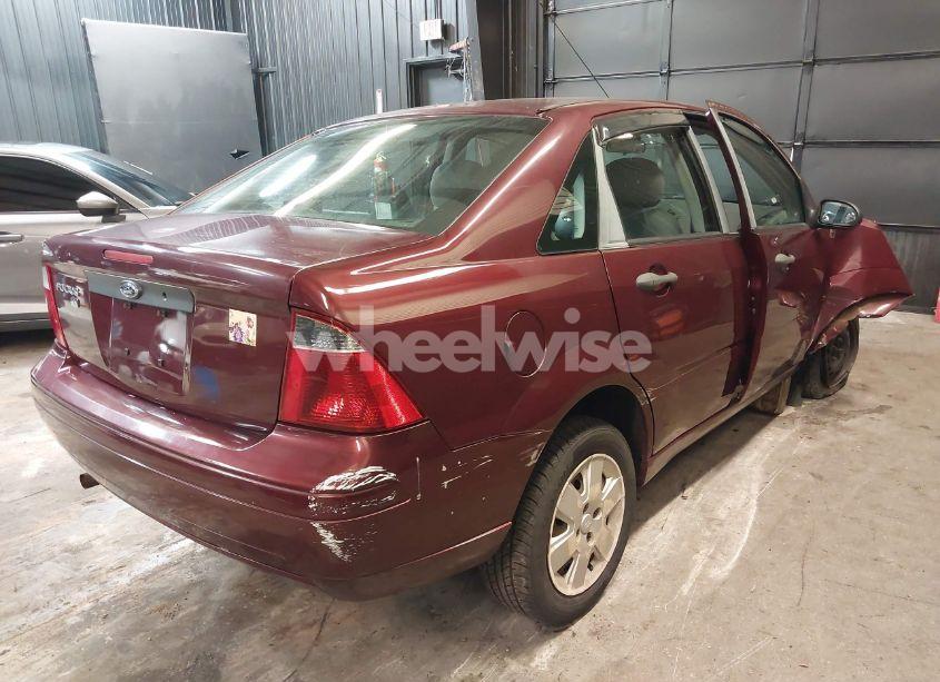 Photo 4 of 2007 Ford Focus S/SE/SES (VIN 1FAHP34N57W339646)