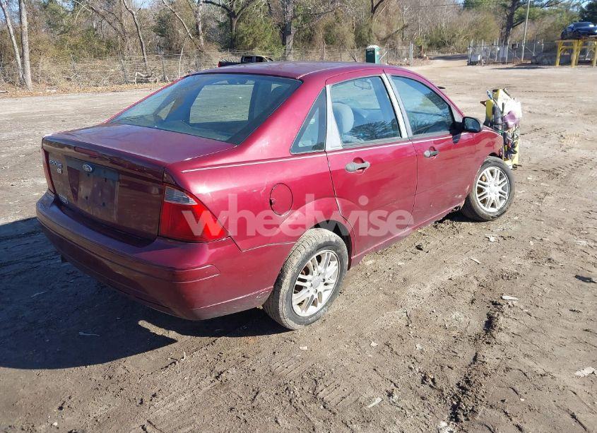 Photo 4 of 2007 Ford Focus S/SE/SES (VIN 1FAHP34N57W359881)