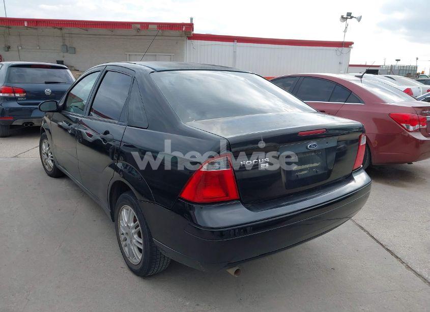 Photo 3 of 2007 Ford Focus S/SE/SES (VIN 1FAHP34N67W291655)