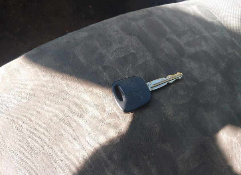 Photo 11 of 2005 Ford Focus ZX4 (VIN 1FAHP34N75W236824)