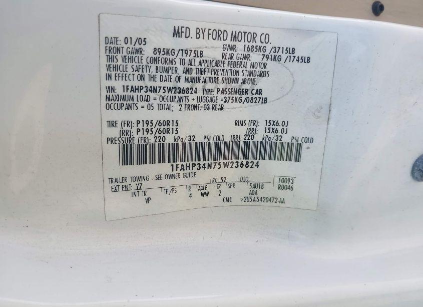 Photo 9 of 2005 Ford Focus ZX4 (VIN 1FAHP34N75W236824)