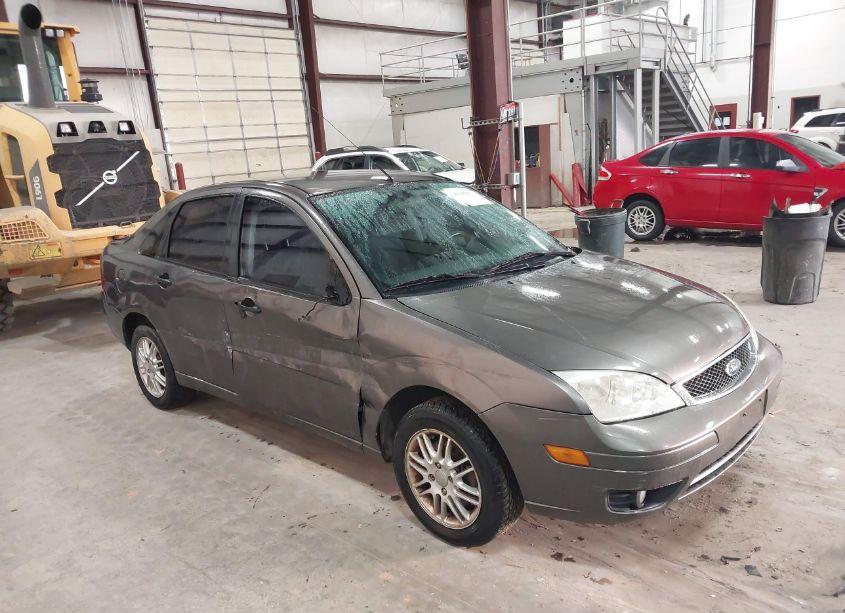 2007 Ford Focus S/SE/SES (VIN 1FAHP34N77W167300) main photo