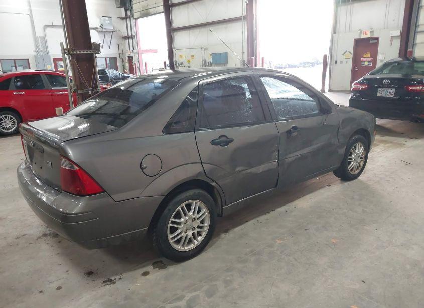 Photo 4 of 2007 Ford Focus S/SE/SES (VIN 1FAHP34N77W167300)