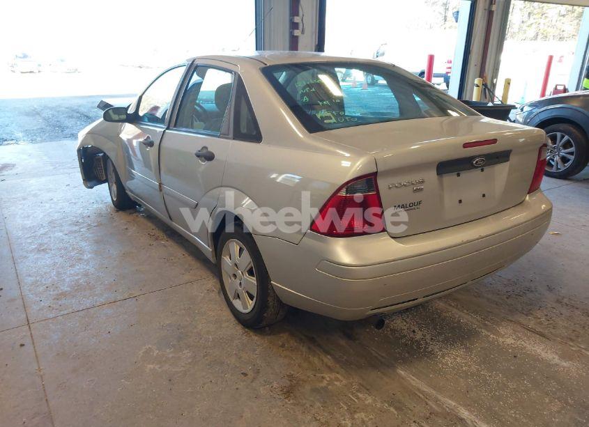 Photo 3 of 2007 Ford Focus S/SE/SES (VIN 1FAHP34N77W357176)