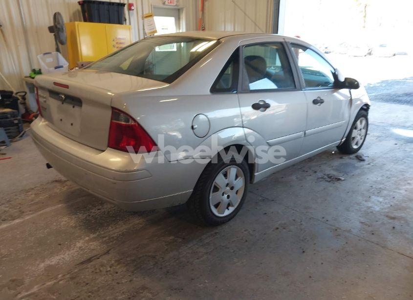 Photo 4 of 2007 Ford Focus S/SE/SES (VIN 1FAHP34N77W357176)