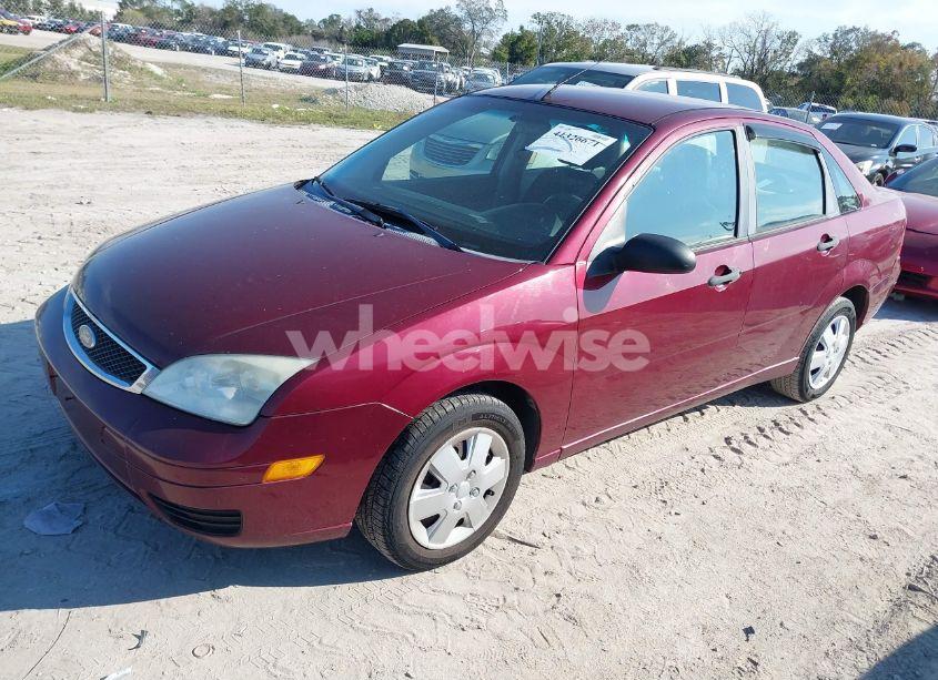 Photo 2 of 2007 Ford Focus S/SE/SES (VIN 1FAHP34N77W361986)