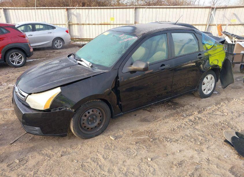 Photo 2 of 2008 Ford Focus S (VIN 1FAHP34N78W248525)