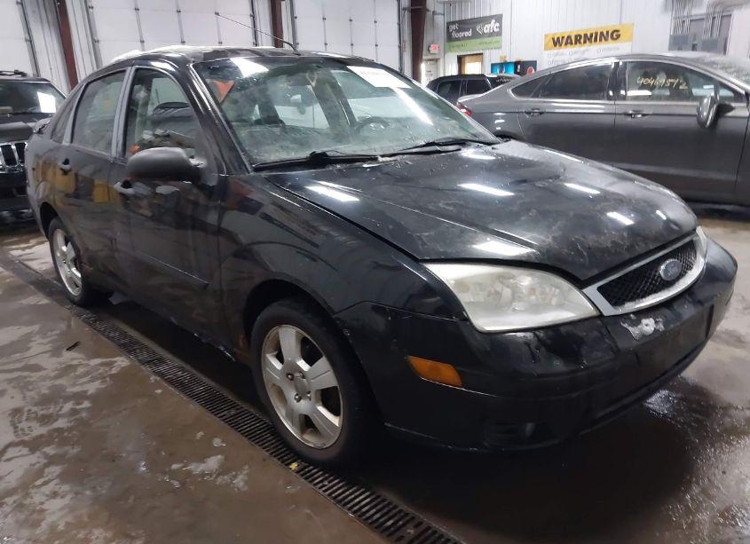 2007 Ford Focus S/SE/SES (VIN 1FAHP34N87W213247) main photo