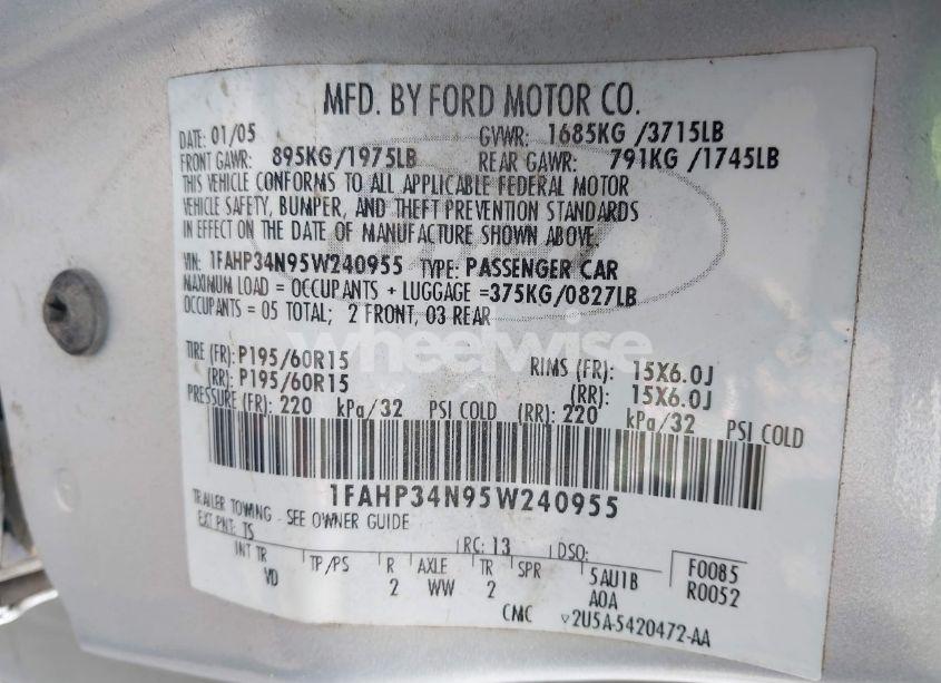 Photo 9 of 2005 Ford Focus ZX4 (VIN 1FAHP34N95W240955)