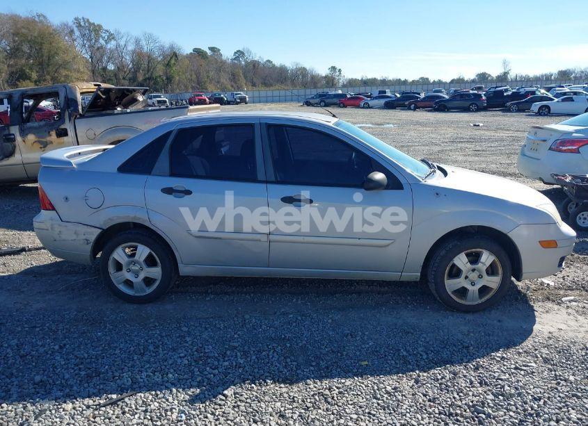 Photo 13 of 2007 Ford Focus S/SE/SES (VIN 1FAHP34N97W271237)
