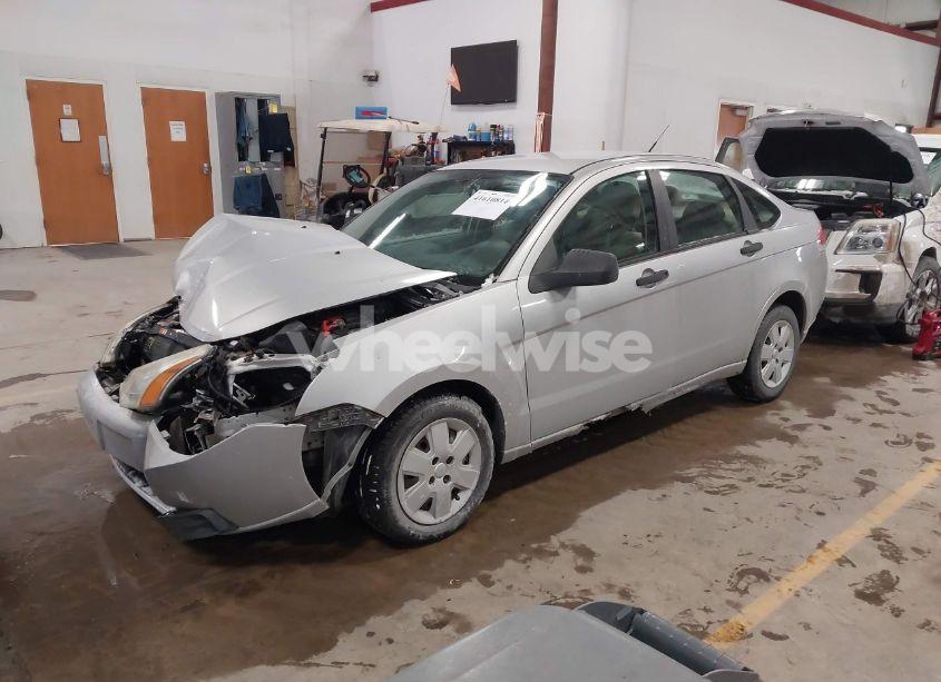 Photo 2 of 2009 Ford Focus S (VIN 1FAHP34N99W107098)