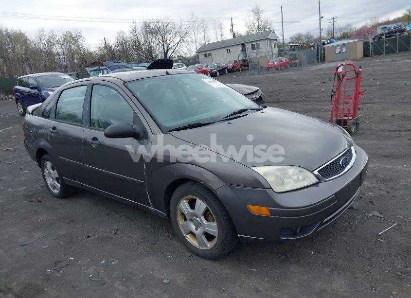 2006 Ford Focus ZX4 (VIN 1FAHP34NX6W234504) main photo