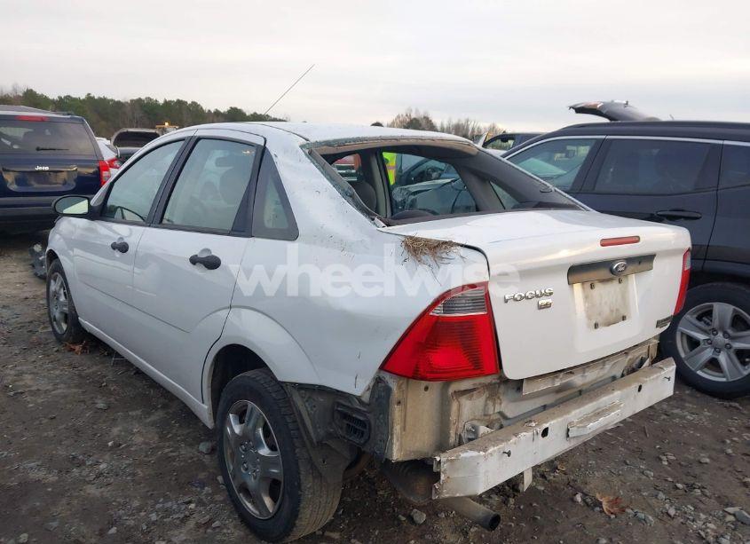 Photo 3 of 2007 Ford Focus S/SE/SES (VIN 1FAHP34NX7W170367)