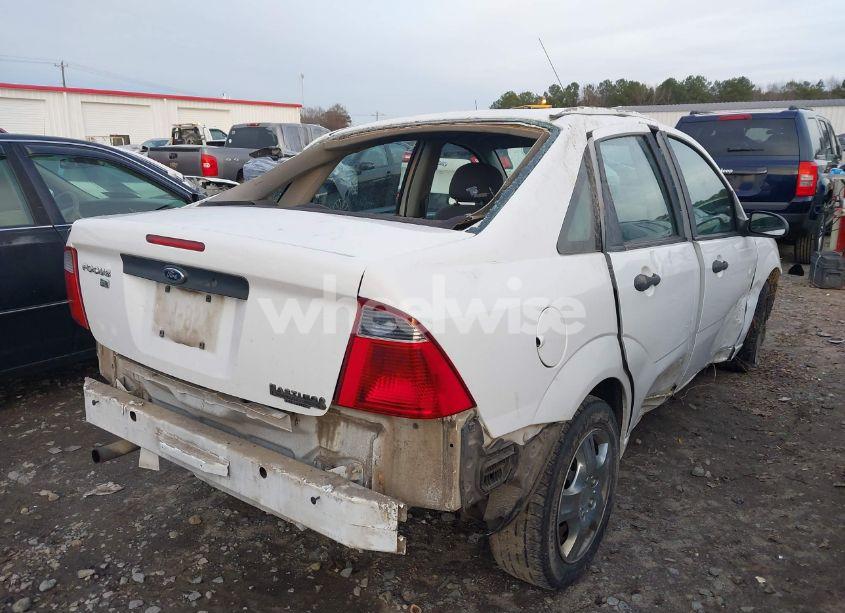 Photo 4 of 2007 Ford Focus S/SE/SES (VIN 1FAHP34NX7W170367)