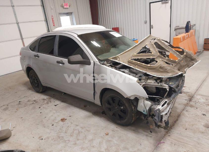 2008 Ford Focus S (VIN 1FAHP34NX8W127715) main photo
