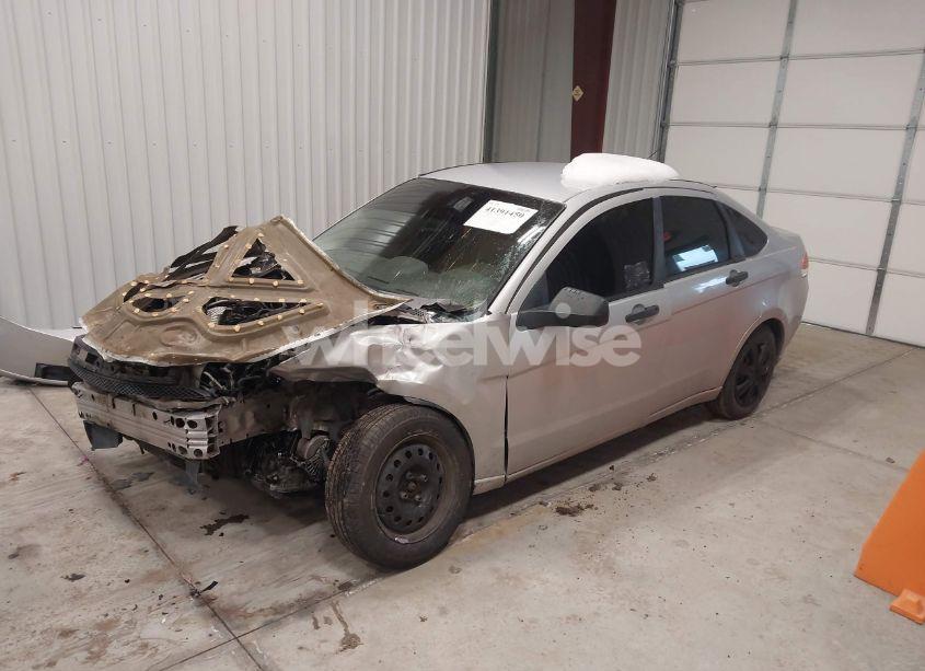 Photo 2 of 2008 Ford Focus S (VIN 1FAHP34NX8W127715)