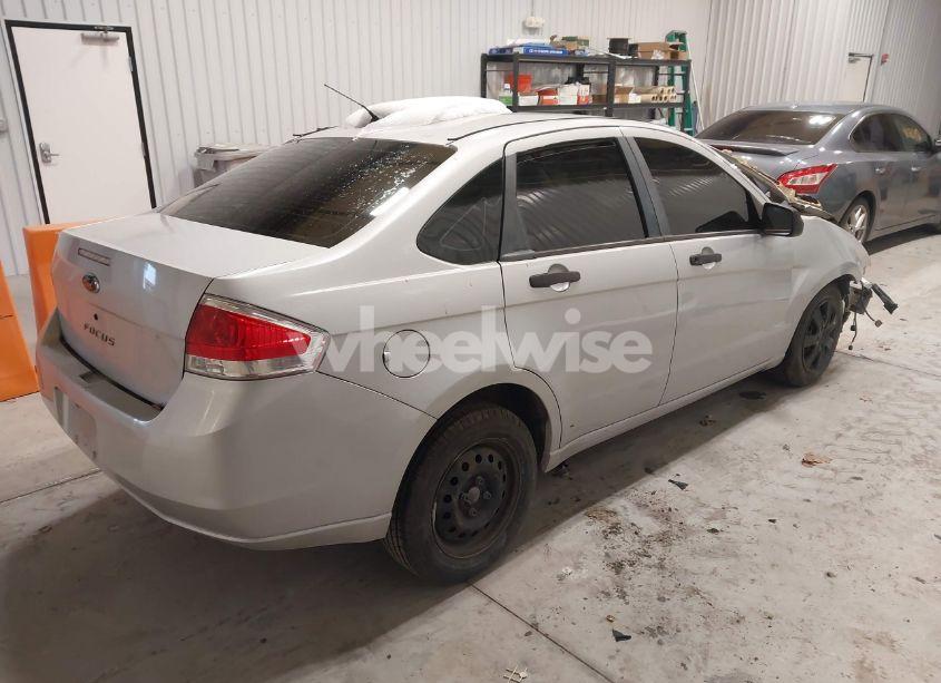 Photo 4 of 2008 Ford Focus S (VIN 1FAHP34NX8W127715)