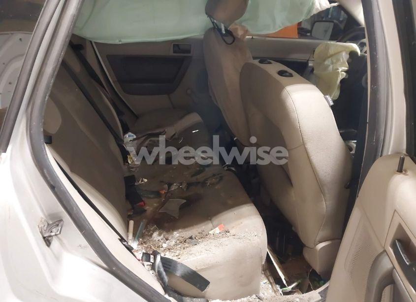 Photo 8 of 2008 Ford Focus S (VIN 1FAHP34NX8W127715)