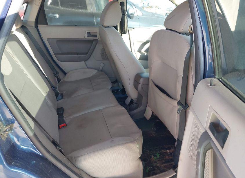 Photo 8 of 2009 Ford Focus S (VIN 1FAHP34NX9W152776)