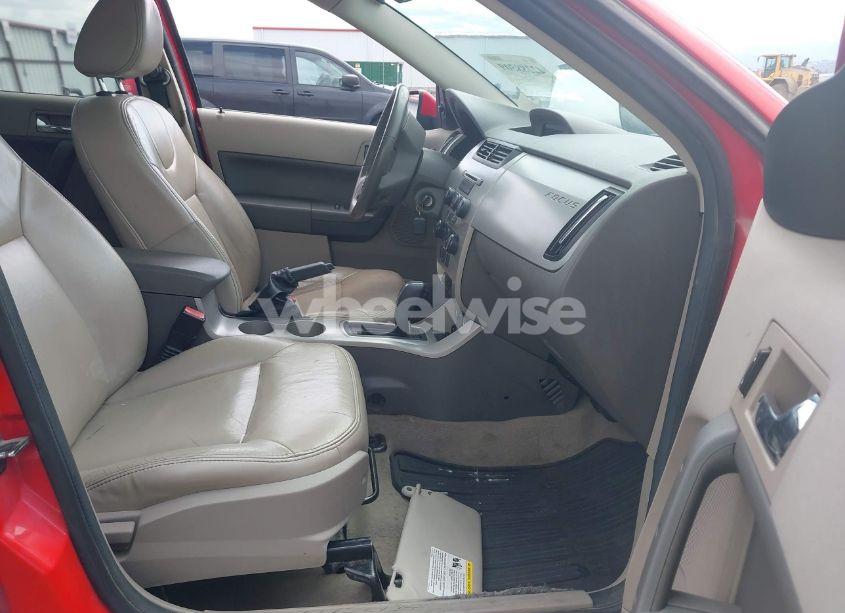Photo 5 of 2008 Ford Focus SE/SES (VIN 1FAHP35N08W101901)