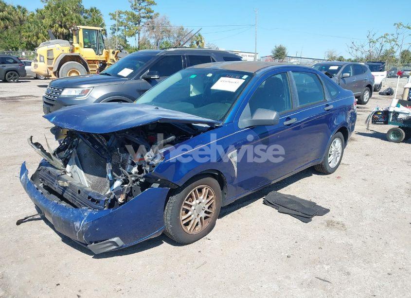 Photo 2 of 2008 Ford Focus SE/SES (VIN 1FAHP35N08W106239)