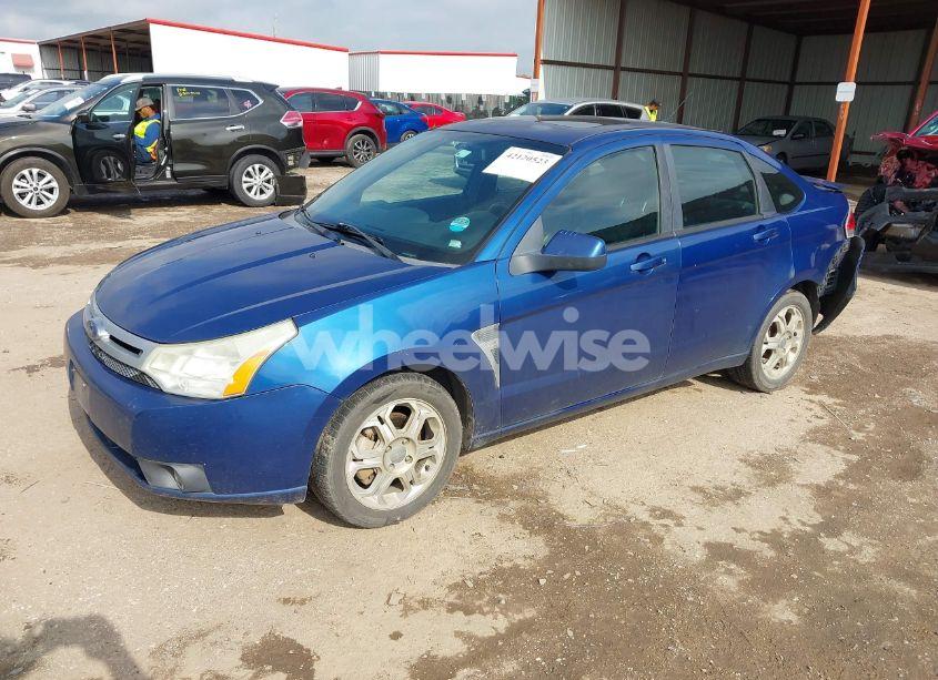 Photo 2 of 2008 Ford Focus SE/SES (VIN 1FAHP35N08W125678)