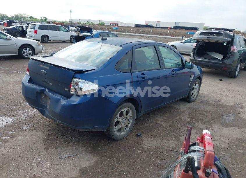 Photo 4 of 2008 Ford Focus SE/SES (VIN 1FAHP35N08W125678)