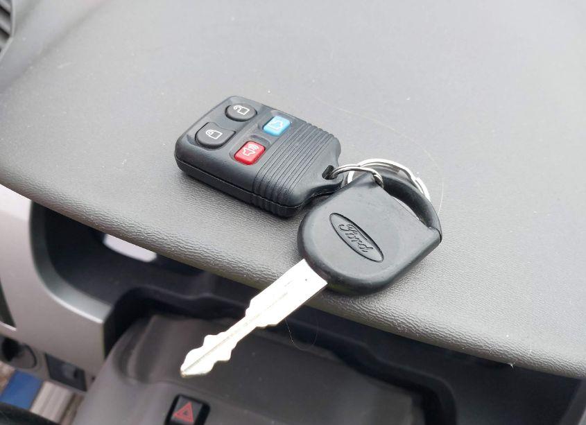 Photo 11 of 2008 Ford Focus SE/SES (VIN 1FAHP35N08W204056)