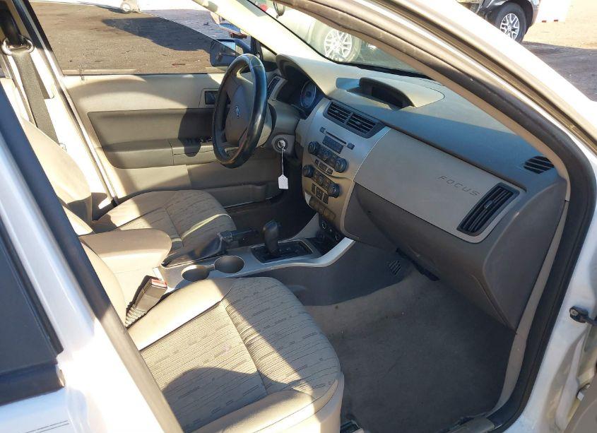 Photo 5 of 2008 Ford Focus SE/SES (VIN 1FAHP35N08W212870)