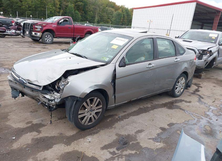 Photo 2 of 2008 Ford Focus SE/SES (VIN 1FAHP35N08W258070)