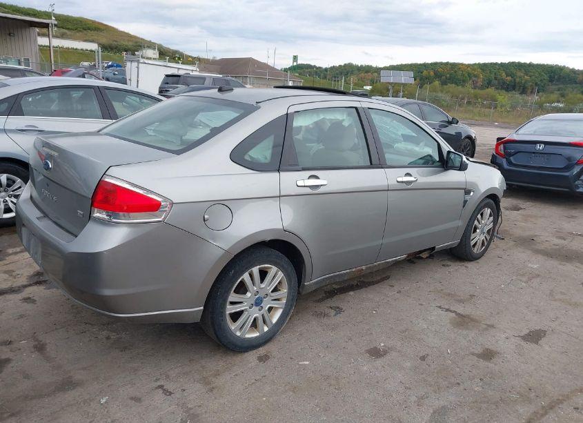 Photo 4 of 2008 Ford Focus SE/SES (VIN 1FAHP35N08W258070)