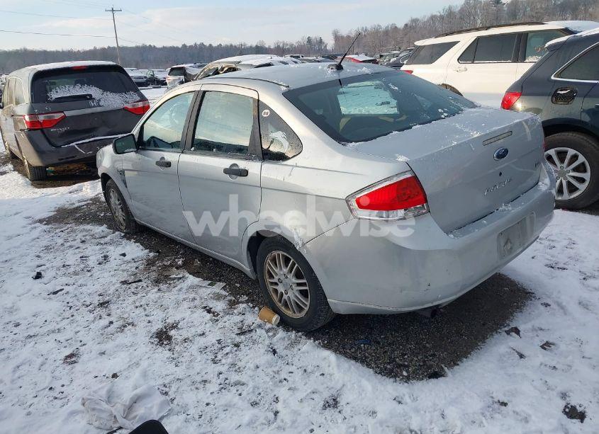 Photo 3 of 2008 Ford Focus SE/SES (VIN 1FAHP35N08W262992)