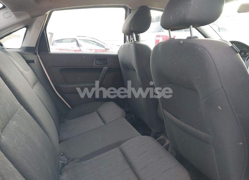 Photo 8 of 2008 Ford Focus SE/SES (VIN 1FAHP35N08W262992)