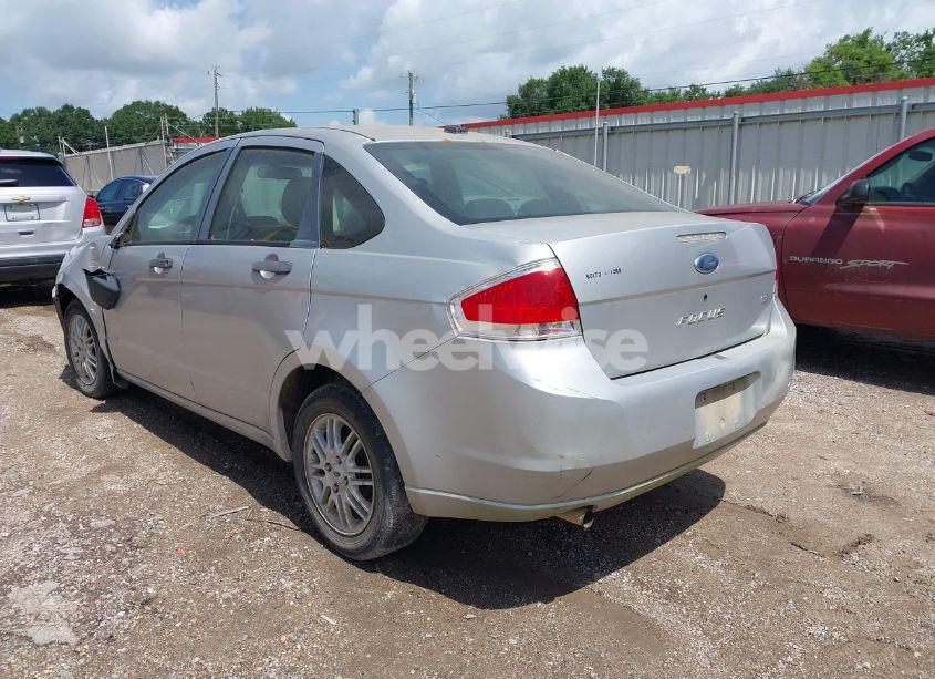 Photo 3 of 2009 Ford Focus SE (VIN 1FAHP35N09W119428)