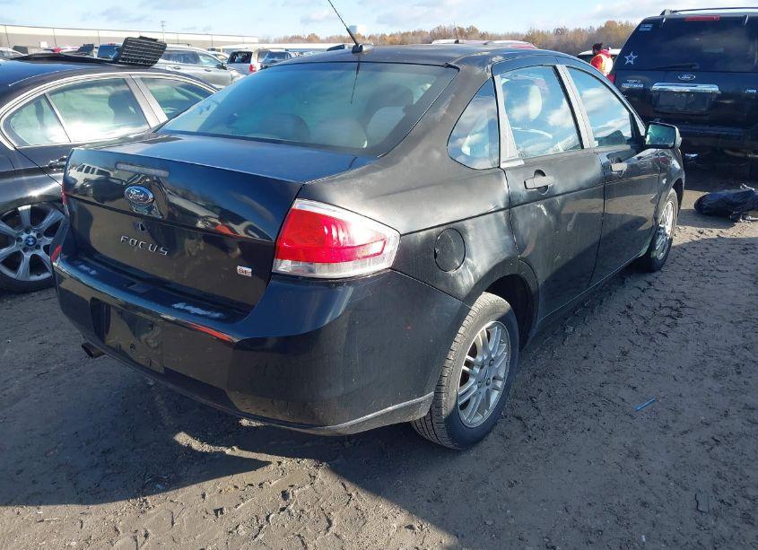 Photo 4 of 2009 Ford Focus SE (VIN 1FAHP35N09W184862)