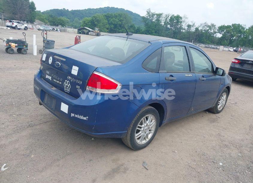 Photo 4 of 2009 Ford Focus SE (VIN 1FAHP35N09W199720)