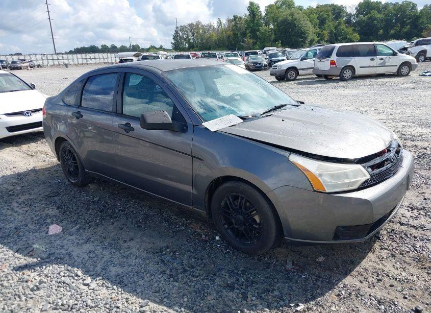 2009 Ford Focus SE (VIN 1FAHP35N09W244414) main photo