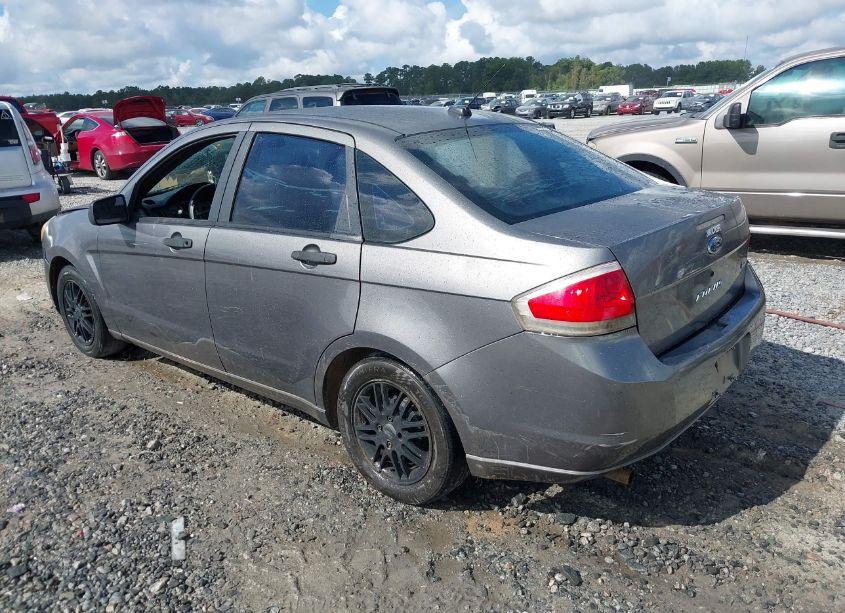 Photo 3 of 2009 Ford Focus SE (VIN 1FAHP35N09W244414)