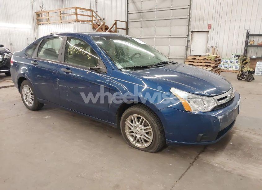 2009 Ford Focus SE (VIN 1FAHP35N09W247474) main photo