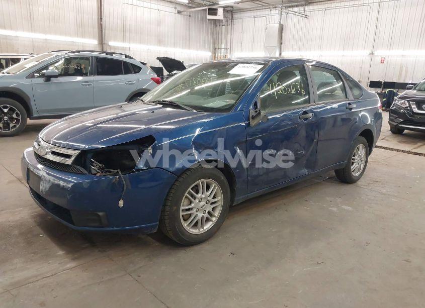 Photo 2 of 2009 Ford Focus SE (VIN 1FAHP35N09W247474)