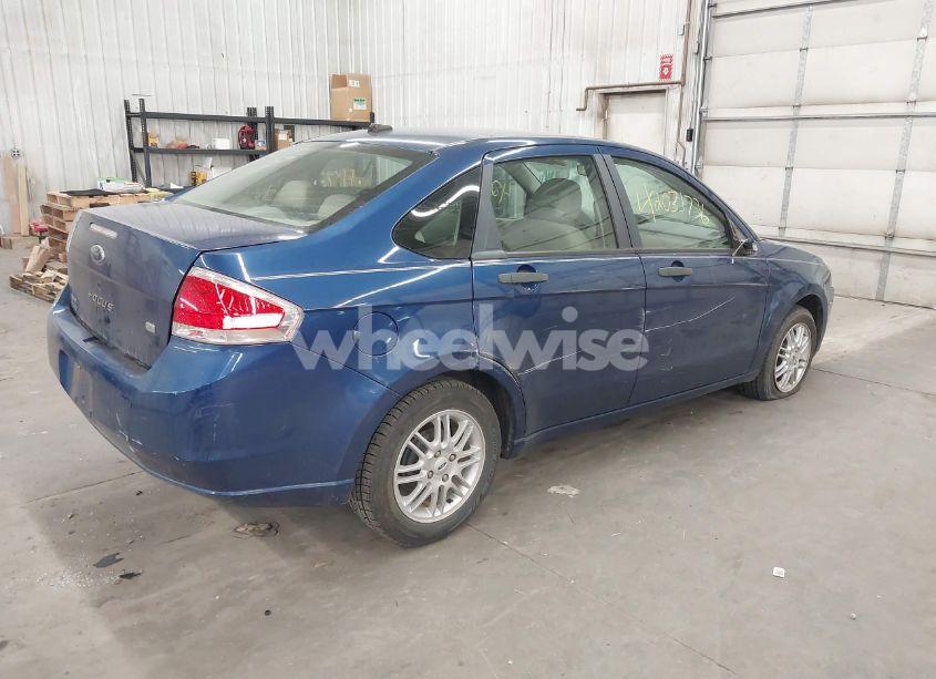 Photo 4 of 2009 Ford Focus SE (VIN 1FAHP35N09W247474)