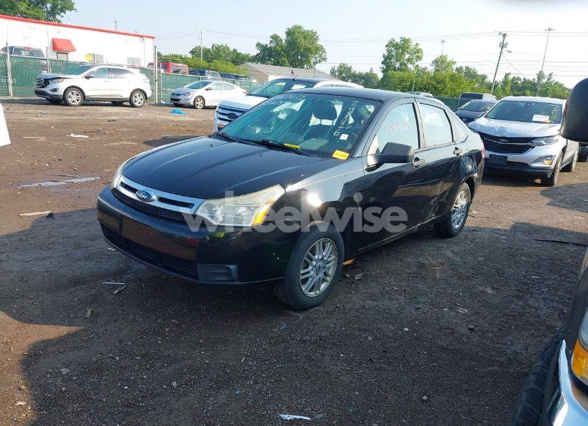 Photo 2 of 2009 Ford Focus SE (VIN 1FAHP35N09W248026)