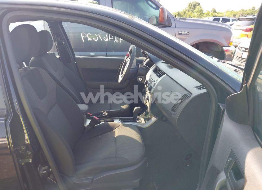 Photo 5 of 2009 Ford Focus SE (VIN 1FAHP35N09W248026)