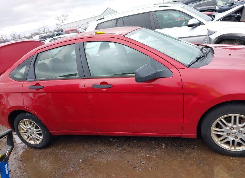 Photo 14 of 2009 Ford Focus SE (VIN 1FAHP35N09W254747)