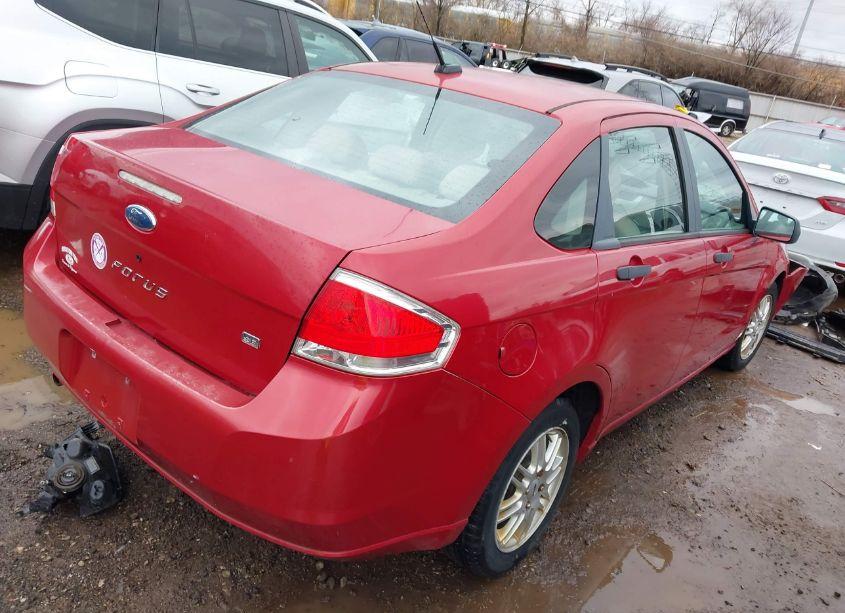 Photo 4 of 2009 Ford Focus SE (VIN 1FAHP35N09W254747)