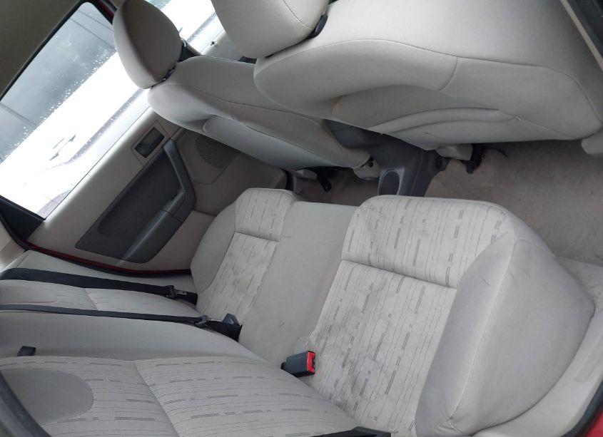 Photo 8 of 2009 Ford Focus SE (VIN 1FAHP35N09W254747)