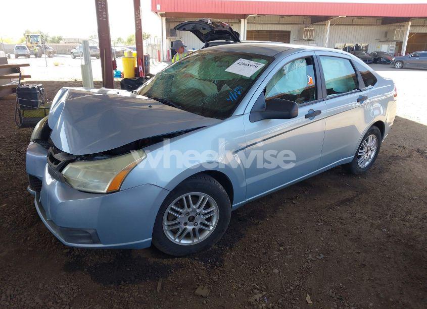 Photo 2 of 2009 Ford Focus SE (VIN 1FAHP35N09W258247)