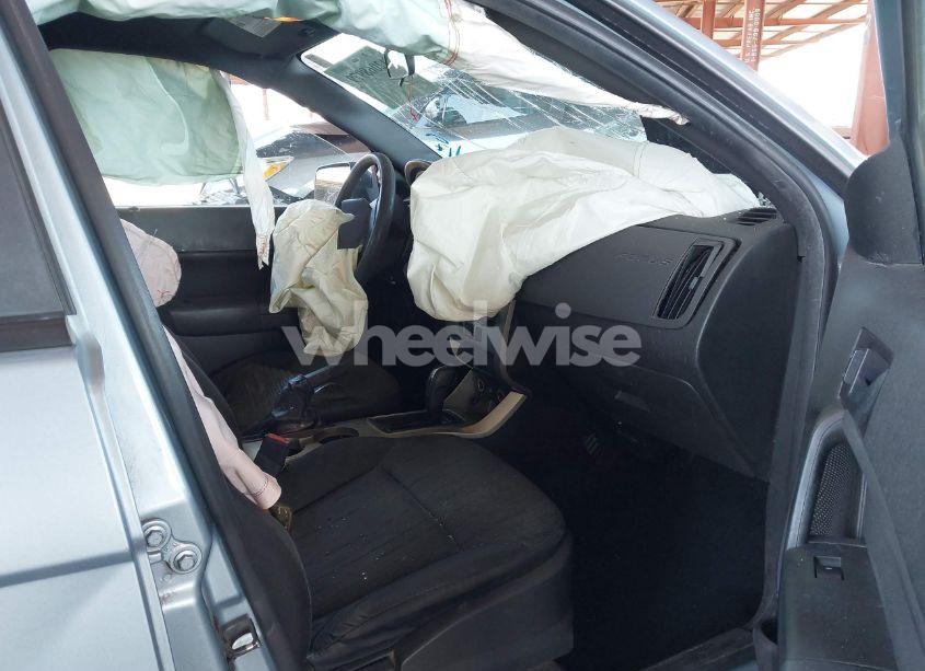 Photo 5 of 2009 Ford Focus SE (VIN 1FAHP35N09W258247)