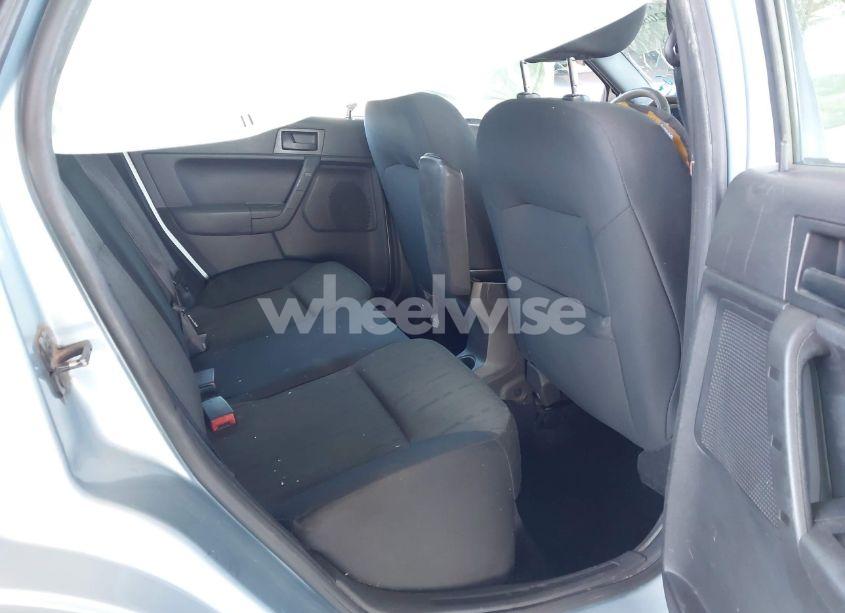 Photo 8 of 2009 Ford Focus SE (VIN 1FAHP35N09W258247)